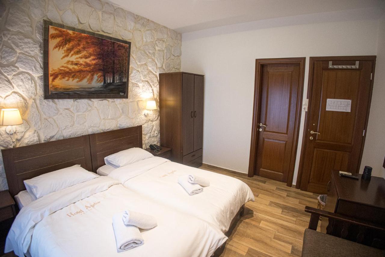 Hotel Agelis Kala Nera Buitenkant foto
